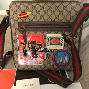 Gucci messenger bag